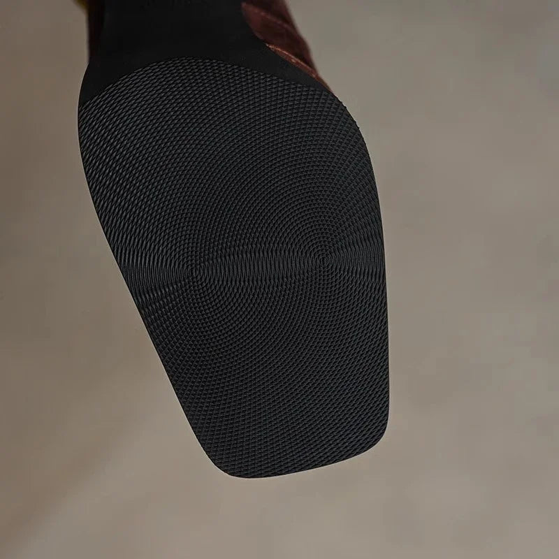 Eleganckie Szpilki w Kolorze Ziemi