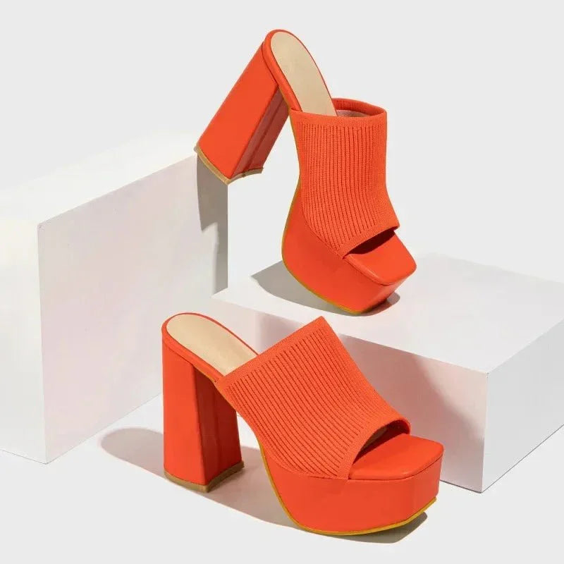 Szpilki na słupku Penélope